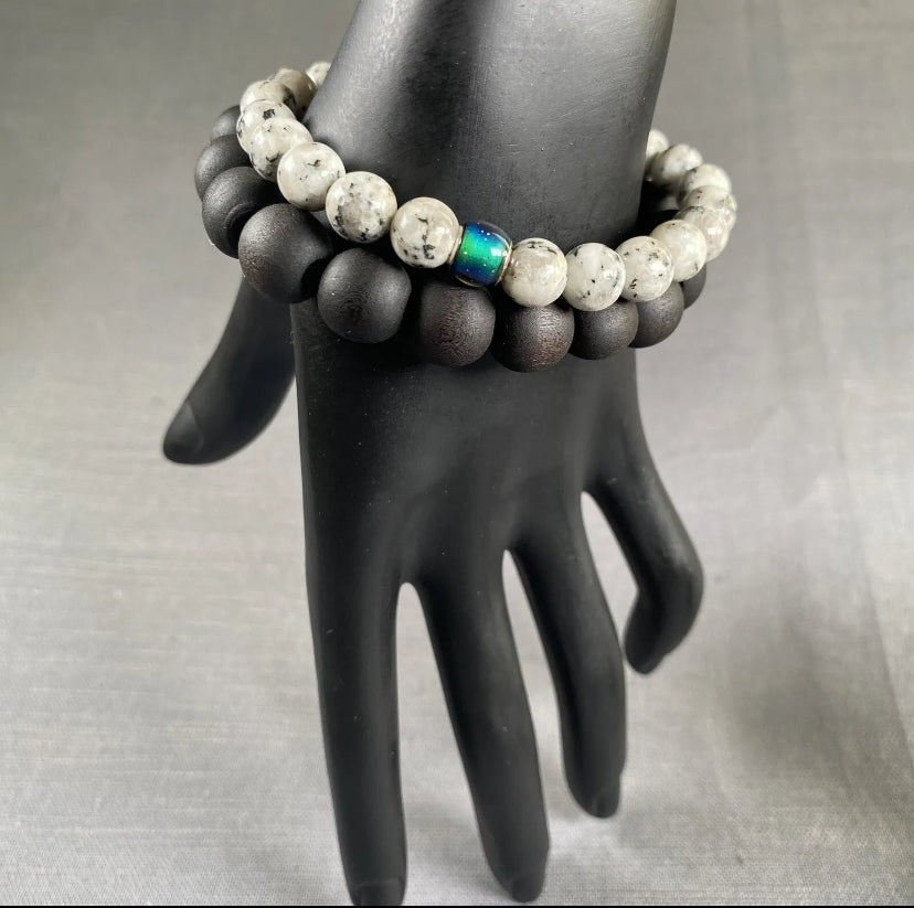 Blk/Wht Natural Stone Mood Color Changing Charm & Black Wood Bracelet Unisex 2PC